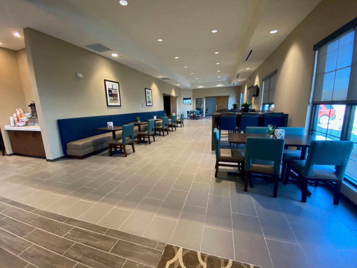 Comfort Suites Midland West Екстер'єр фото
