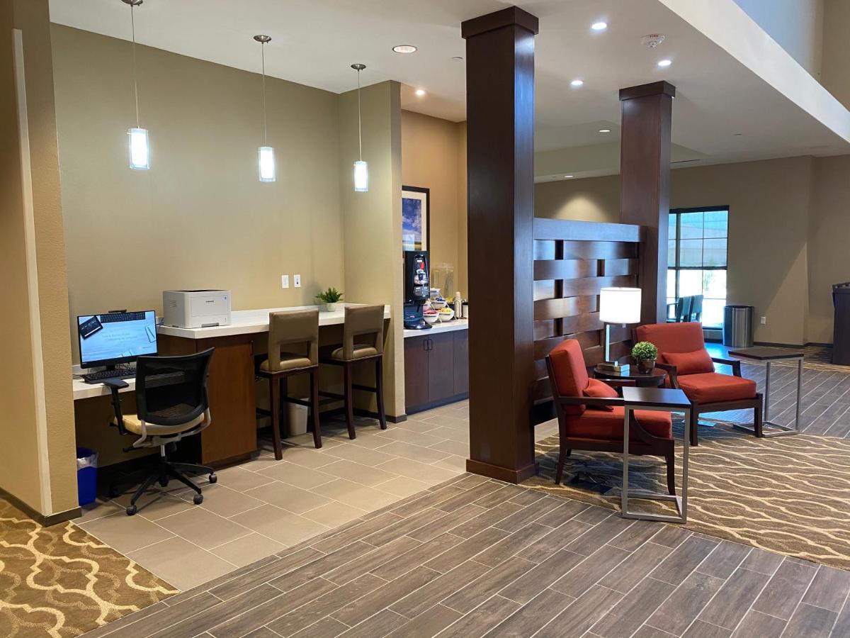 Comfort Suites Midland West Екстер'єр фото