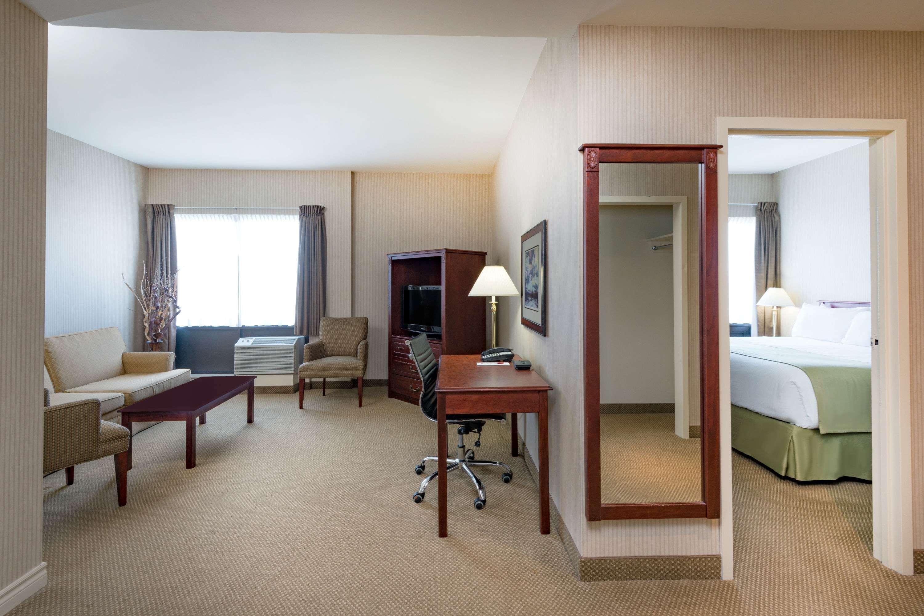 Comfort Suites Midland West Екстер'єр фото